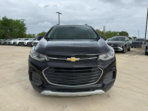 Mosaic Black Metallic 2020 Chevrolet Trax LT