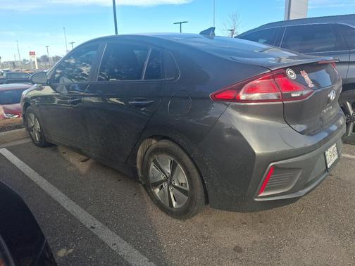2020 Hyundai IONIQ Hybrid Blue