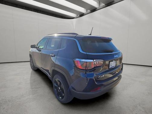 Jazz Blue Pearlcoat 2018 Jeep Compass Latitude