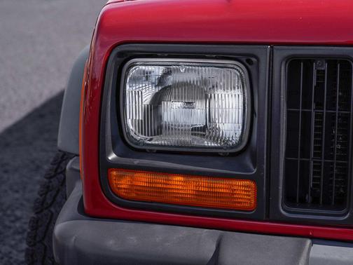 Flame Red Clear Coat 1998 Jeep Cherokee Classic 4WD
