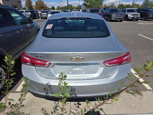 2021 Chevrolet Malibu FWD LT