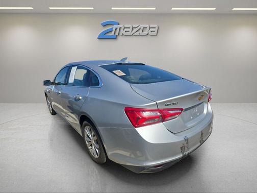 2021 Chevrolet Malibu FWD LT
