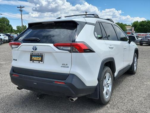 2020 Toyota RAV4 Hybrid XLE