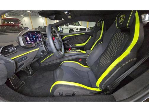 Green 2024 Lamborghini Revuelto Base