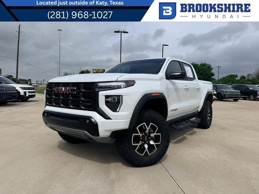 Summit White 2024 GMC Canyon AT4X
