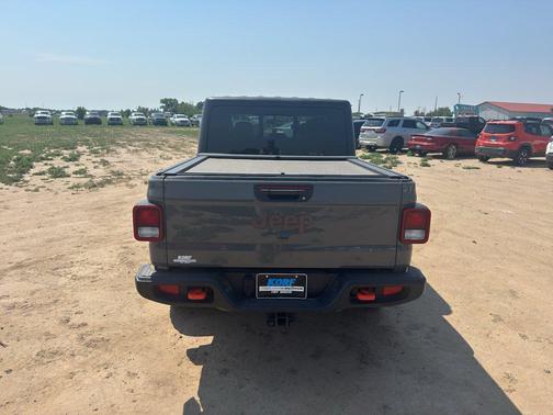 Sting-Gray Clearcoat 2022 Jeep Gladiator Mojave 4x4