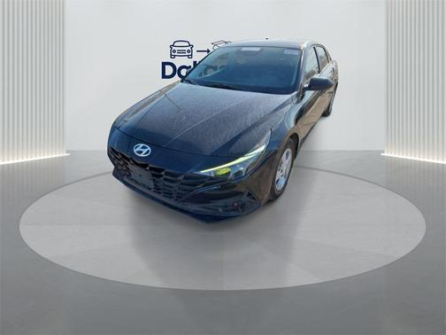 2023 Hyundai ELANTRA SE