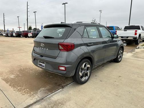 2025 Hyundai VENUE Limited