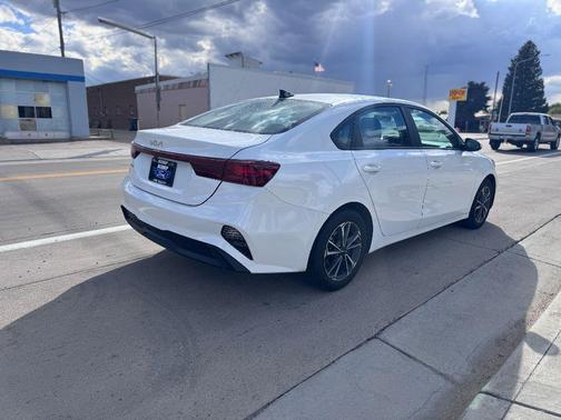 2023 Kia Forte LXS