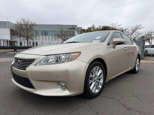 2013 Lexus ES 300h Base