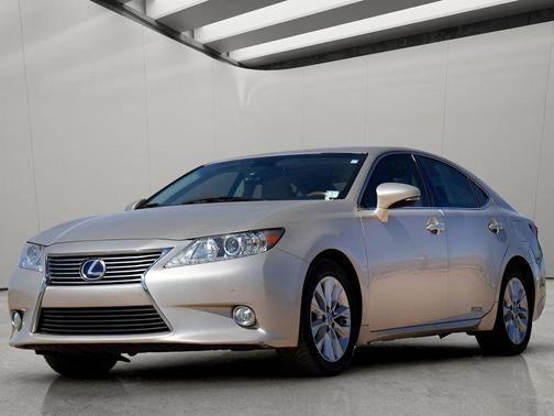2013 Lexus ES 300h Base