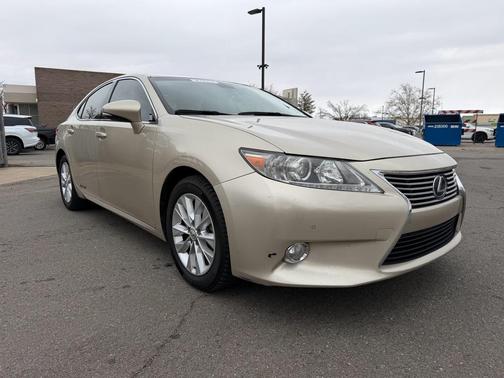 2013 Lexus ES 300h Base
