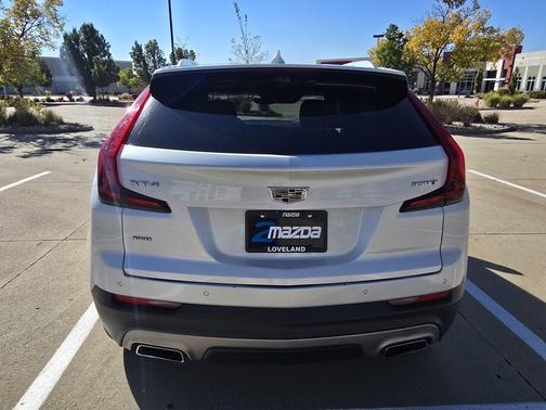 Crystal White Tricoat 2022 Cadillac XT4 Premium Luxury