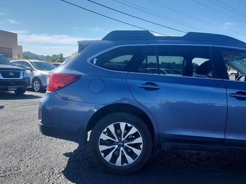 Twilight Blue Metallic 2017 Subaru Outback 2.5i Limited