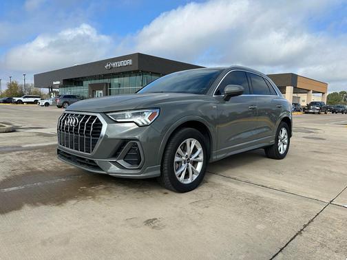 2023 Audi Q3 45 S line Premium Plus