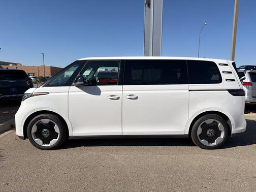 Candy White 2025 Volkswagen ID. Buzz Pro S