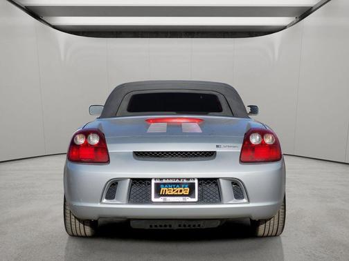 2005 Toyota MR2 Base