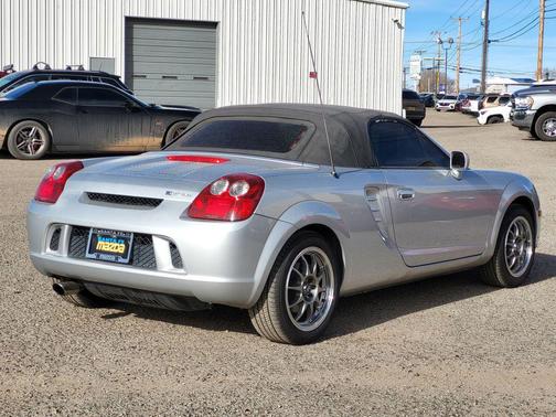 2005 Toyota MR2 Base