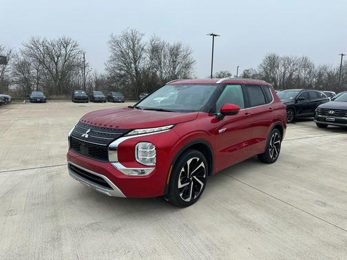 2023 Mitsubishi Outlander PHEV SEL