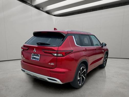 Red Diamond 2023 Mitsubishi Outlander PHEV SEL