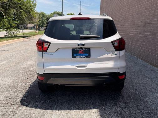 WHITE PLATINUM MET TRI-COAT 2019 Ford Escape SEL