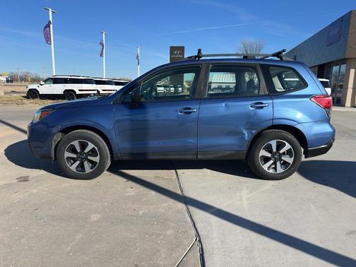 2017 Subaru Forester 2.5i