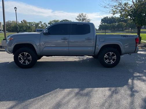 2019 Toyota Tacoma TRD Sport
