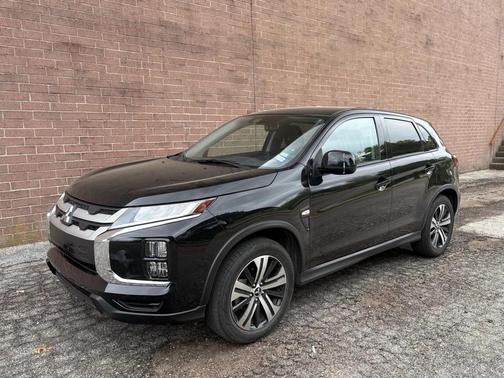 Labrador Black Pearl 2025 Mitsubishi Outlander Sport 2.0 ES