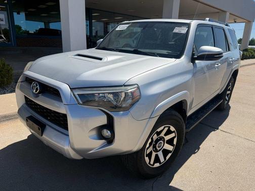 Classic Silver Metallic 2019 Toyota 4Runner TRD Off Road Premium