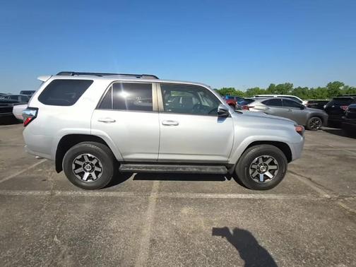 Classic Silver Metallic 2019 Toyota 4Runner TRD Off Road Premium