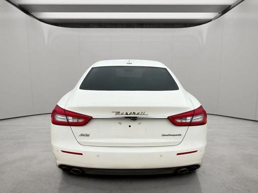 Bianco 2018 Maserati Quattroporte S Q4