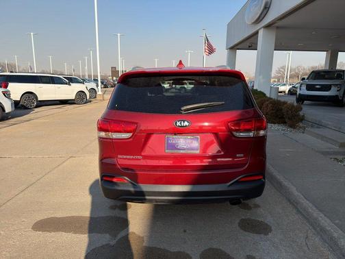 2018 Kia Sorento LX