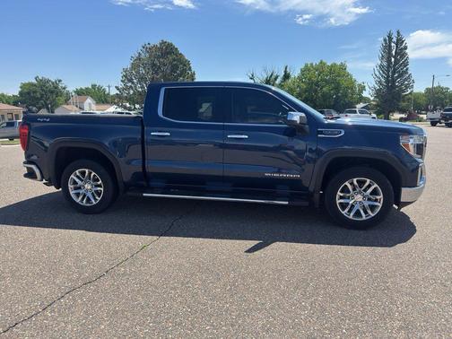 Pacific Blue Metallic 2021 GMC Sierra 1500 SLT