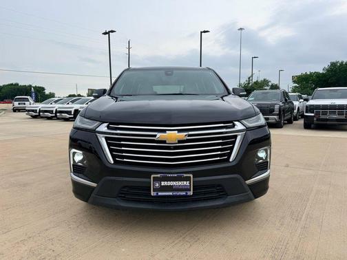 Mosaic Black Metallic 2023 Chevrolet Traverse Premier