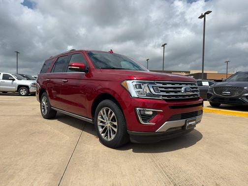 RUBY RED METALLIC TINTED CC 2018 Ford Expedition Limited