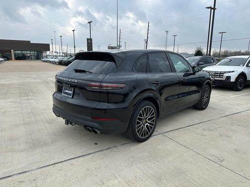 2020 Porsche Cayenne S