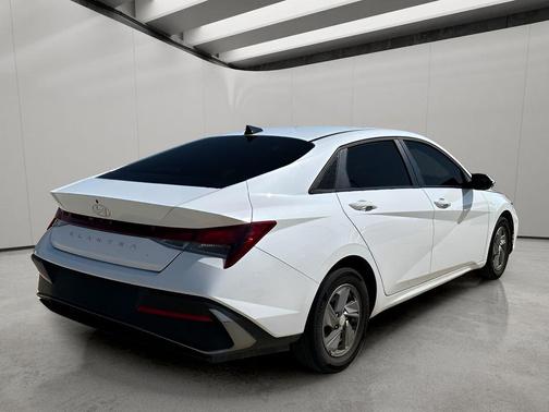 Serenity White 2025 Hyundai ELANTRA SE