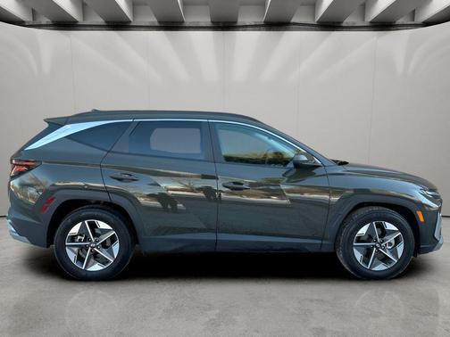 Rockwood Green 2025 Hyundai TUCSON SEL