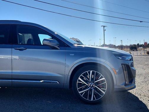 2024 Cadillac XT6 Sport AWD