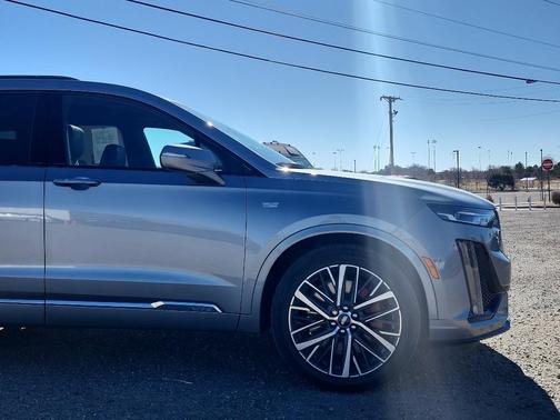 2024 Cadillac XT6 Sport AWD