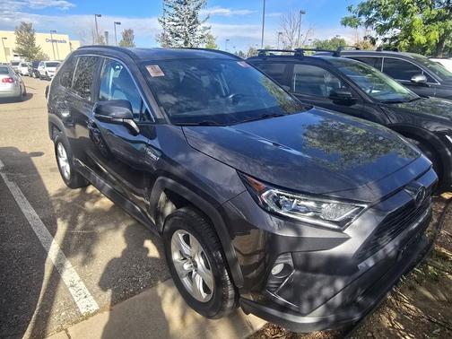 2021 Toyota RAV4 Hybrid XLE