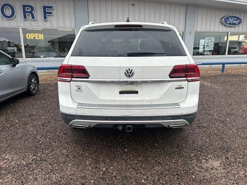 2018 Volkswagen Atlas 3.6L SEL Premium