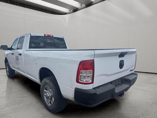 Bright White Clearcoat 2019 RAM 2500 Tradesman Crew Cab 4x4 8' Box