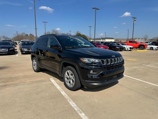 2025 Jeep Compass Latitude