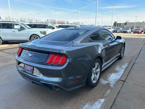 2019 Ford Mustang EcoBoost