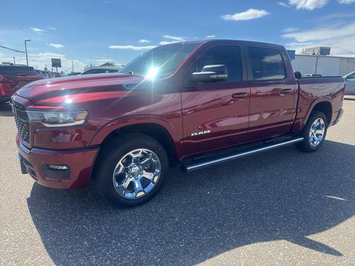 Delmonico Red Pearlcoat 2025 RAM 1500 Big Horn/Lone Star