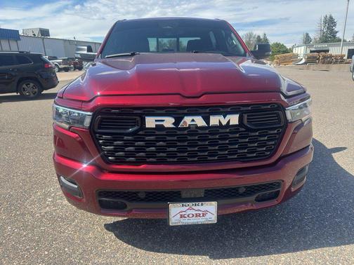 Delmonico Red Pearlcoat 2025 RAM 1500 Big Horn/Lone Star