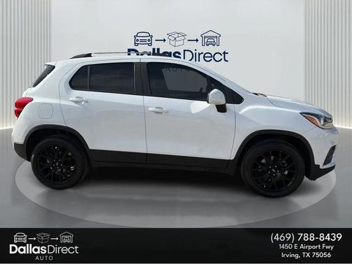 Summit White 2022 Chevrolet Trax LT