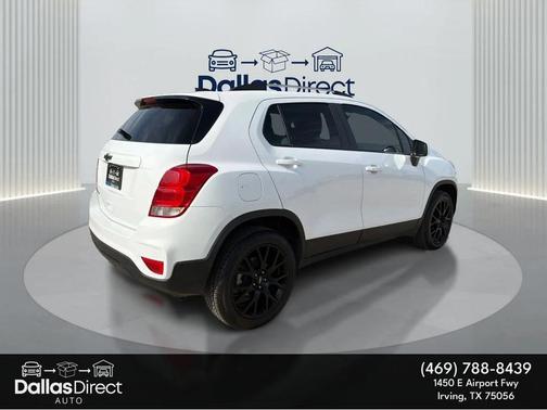 Summit White 2022 Chevrolet Trax LT