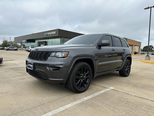 2020 Jeep Grand Cherokee Altitude